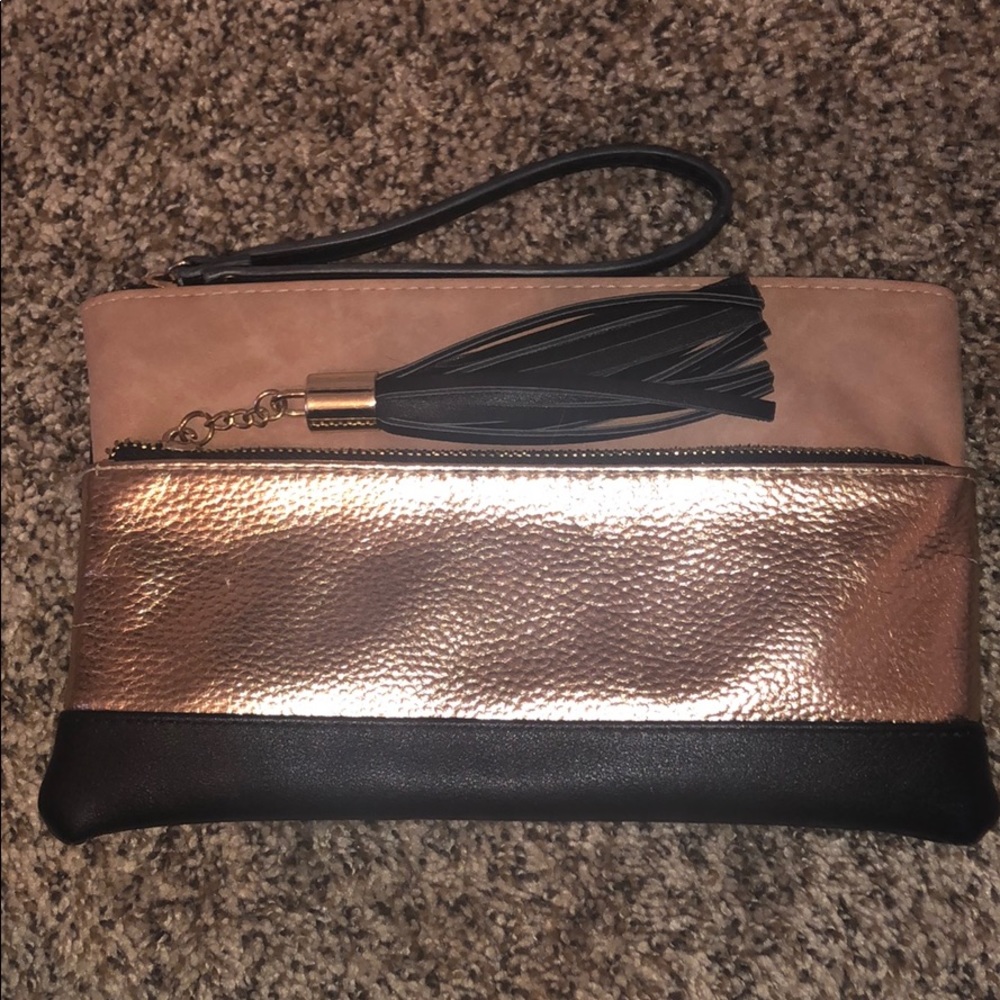 Cute wristlet from a boutique 😍